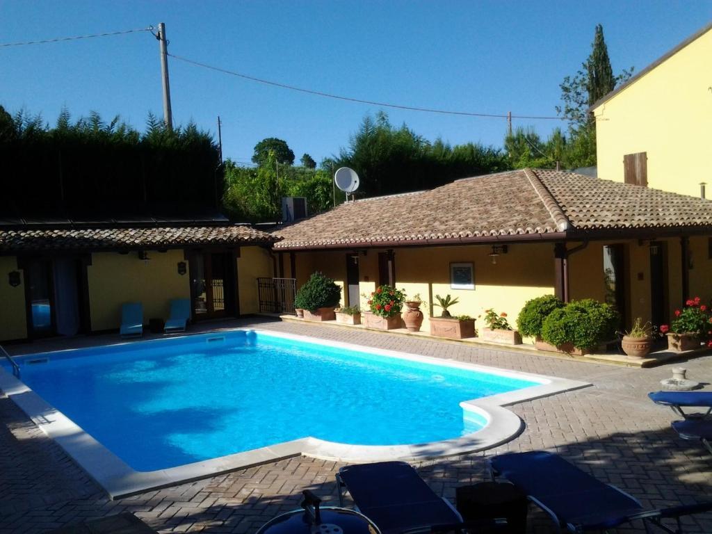 Hotel Il Giardino Dei Limoni Montecassiano Zewnętrze zdjęcie